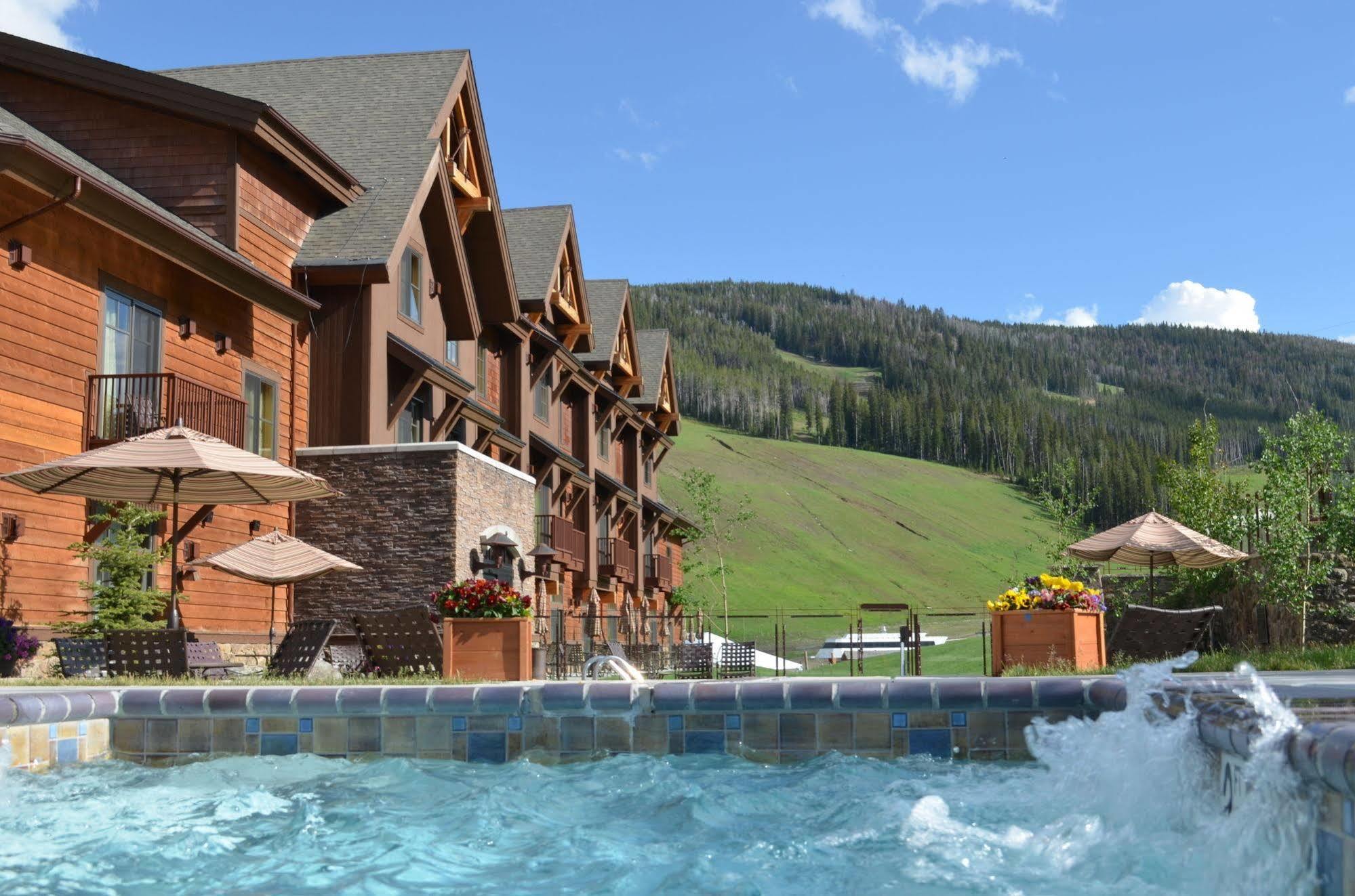 Big Sky Resort Village Center Eksteriør billede